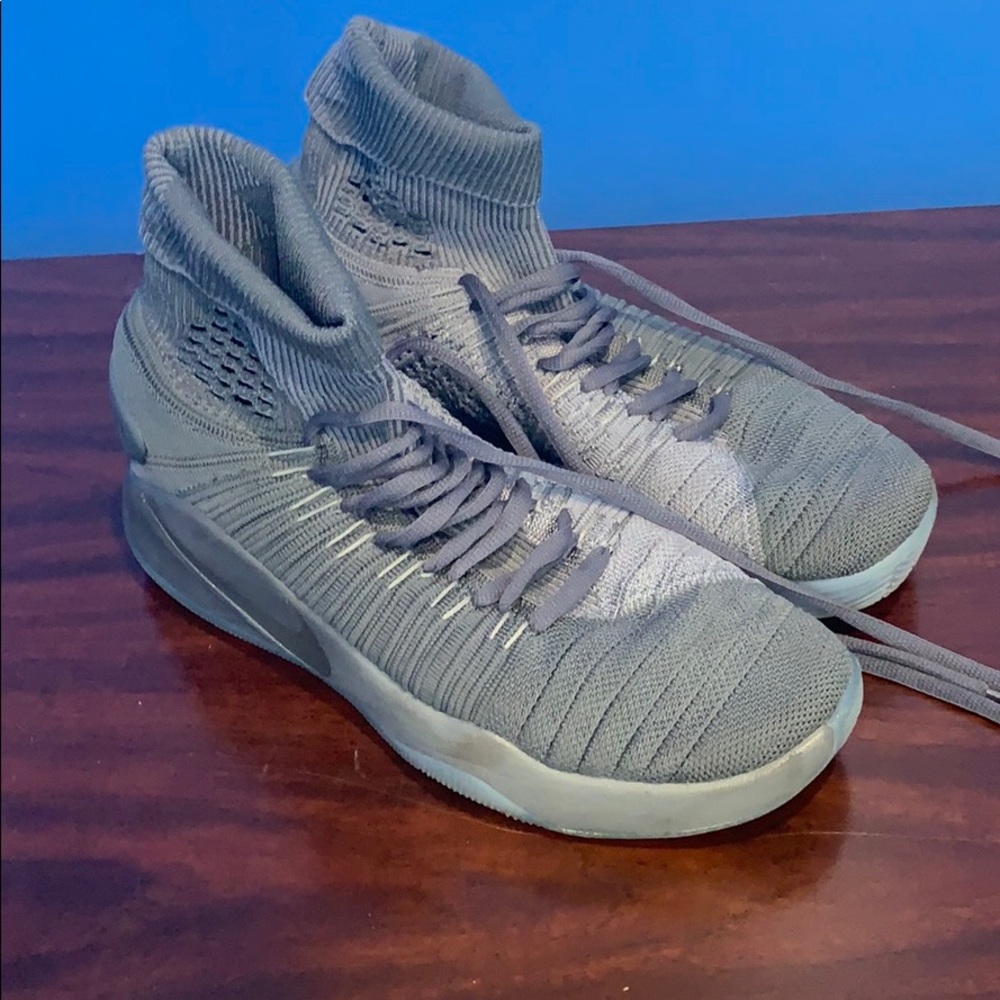 Nike hyperdunks negotiable